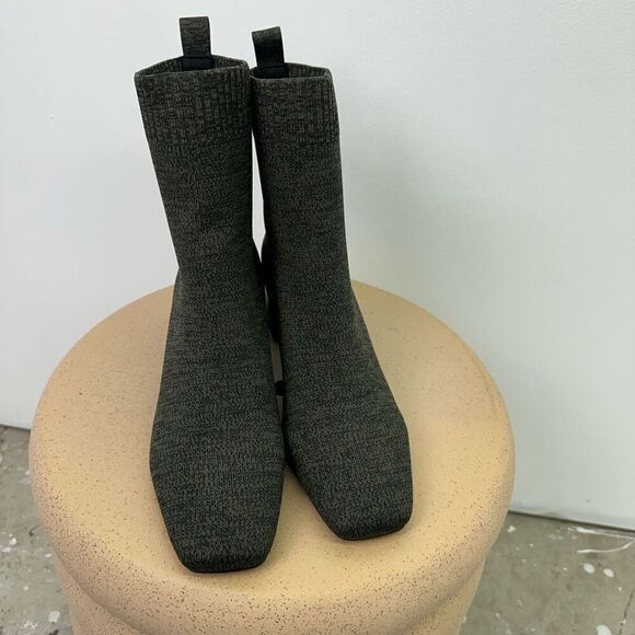 Vivaia Women’s Regina Peo Dark Olive Square-Toe Water-Repellent Heeled Boots - Picture 7 of 15